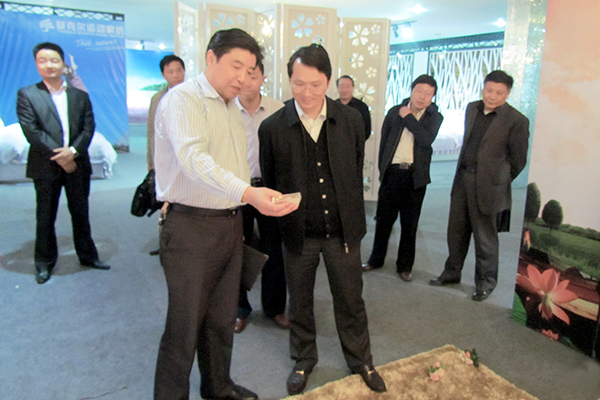 六安市政協(xié)主席、黨組書記付新安來集團走訪調(diào)研