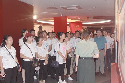  2019年6月30日，公司在皖西烈士陵園和大別山歷史紀(jì)念館隆重開(kāi)展紀(jì)念建黨98周年節(jié)日活動(dòng)（二）