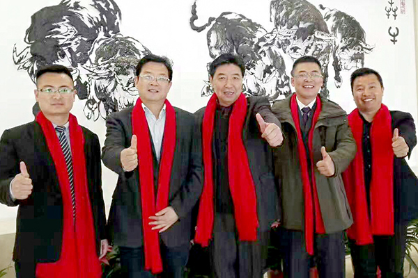 集團高管團隊,一起前往北京股權(quán)交易中心，參加安徽星星服裝公司新三板掛牌儀式。